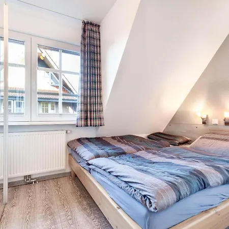 Haus-suedstrand Apartment *